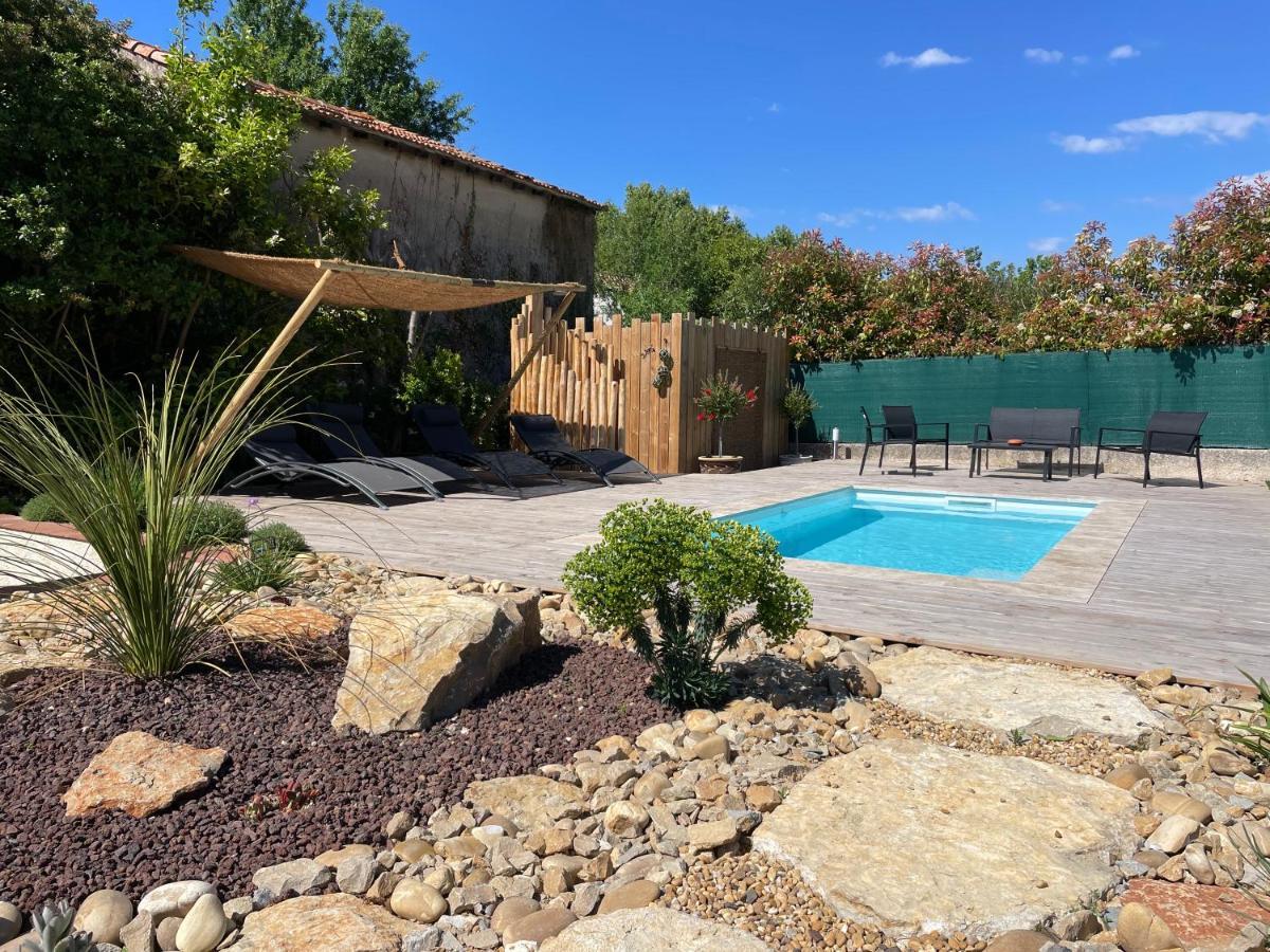 Mas Provencale Jardin Piscine Villa แซ็งต์-ซีร์-ซูร์-แมร์ ภายนอก รูปภาพ